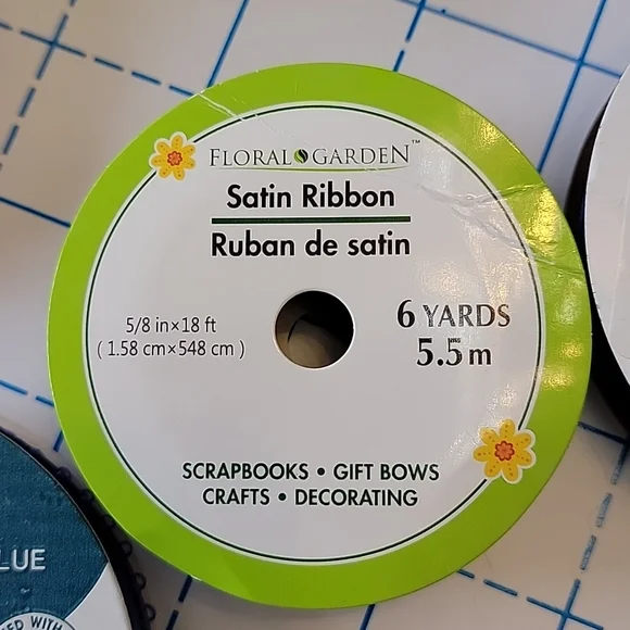 Assorted ribbons for crafting and sewing - Picture 7 of 7